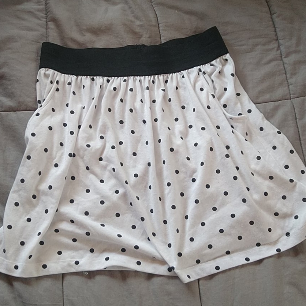 White and black short skirt